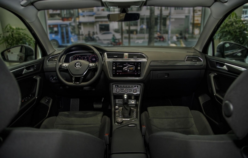Volkswagen Tiguan Elegance nhận ưu đãi tới 100 triệu đồng Volkswagen Tiguan Elegance nhận ưu đãi tới 100 triệu đồng
