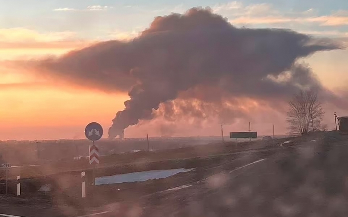 Xung đột Nga - Ukraine đe dọa chuỗi cung ứng toàn cầu, đẩy giá ô tô nên cao