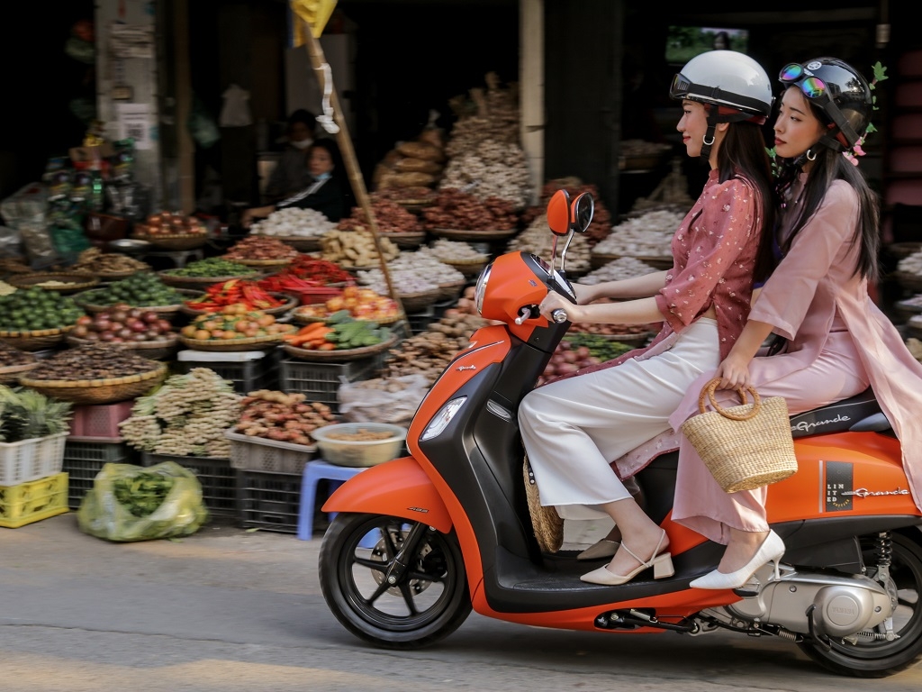 'Nữ hoàng' xe tay ga chiếm trọn trái tim của cô nàng công sở 'Nữ hoàng' xe tay ga chiếm trọn trái tim của cô nàng công sở