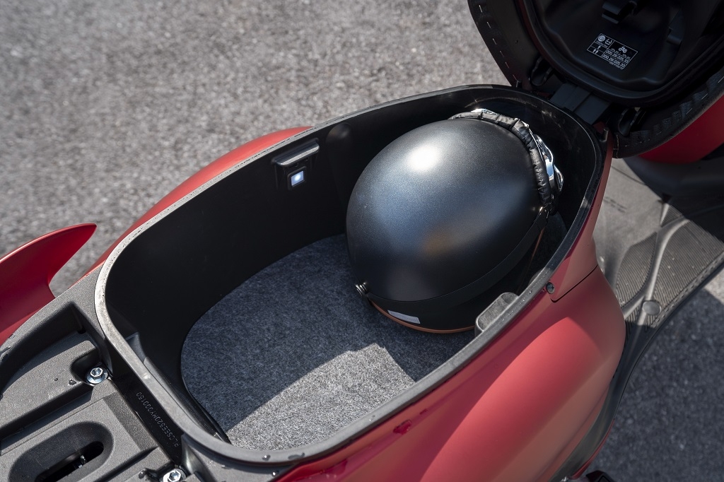 'Nữ hoàng' xe tay ga chiếm trọn trái tim của cô nàng công sở 'Nữ hoàng' xe tay ga chiếm trọn trái tim của cô nàng công sở