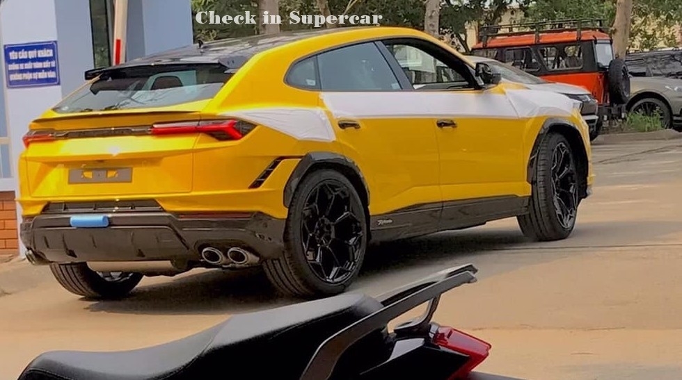 Lamborghini Urus Performante 2023 đầu tiên về Việt Nam