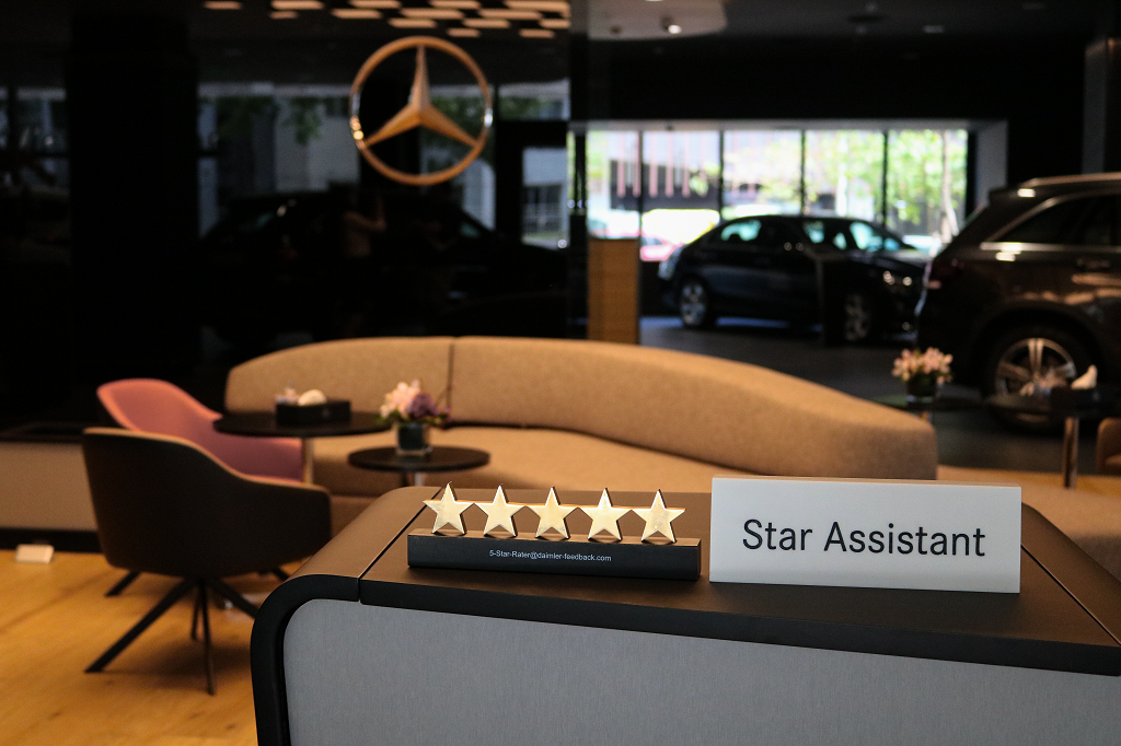 Mercedes-Benz Vietnam Star Trường Chinh