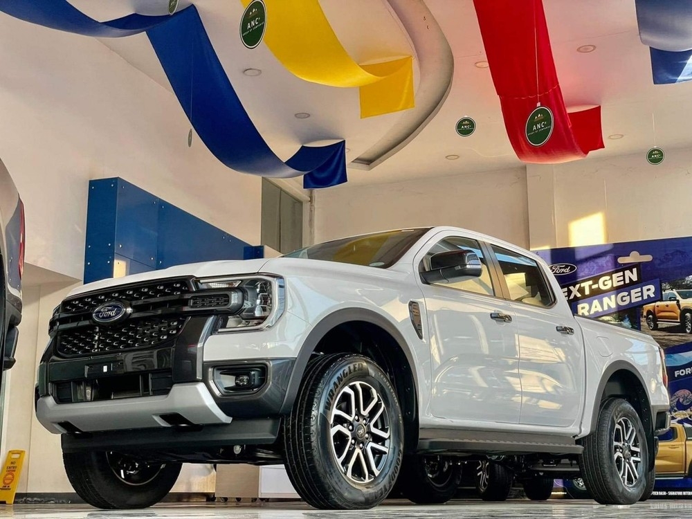 Đại lý nhận cọc cho Ford Ranger Sport 2023 tại Việt Nam