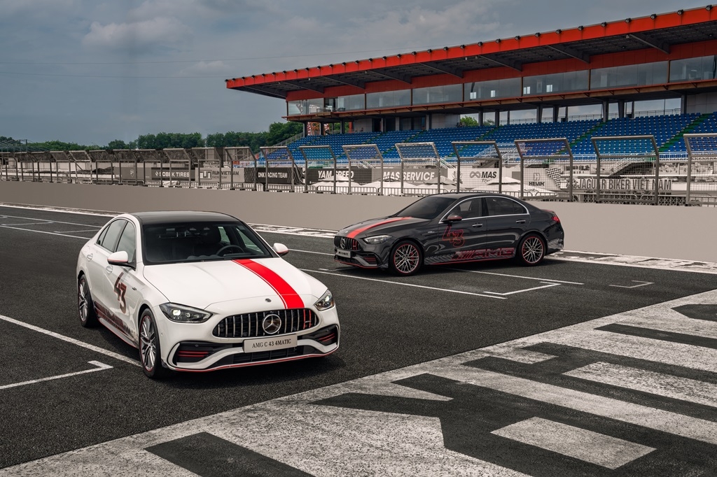 Khách hàng mua xe Mercedes-Benz được tặng gói bảo hiểm MBI