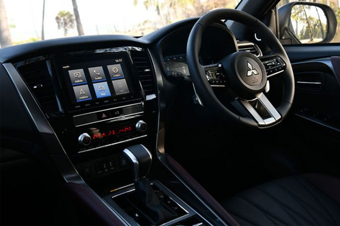 Cận cảnh Mitsubishi Pajero Sport 2024 vùa ra mắt Đông Nam Á, chờ ngày về Việt Nam Cận cảnh Mitsubishi Pajero Sport 2024 vừa ra mắt thị trường Thái Lan