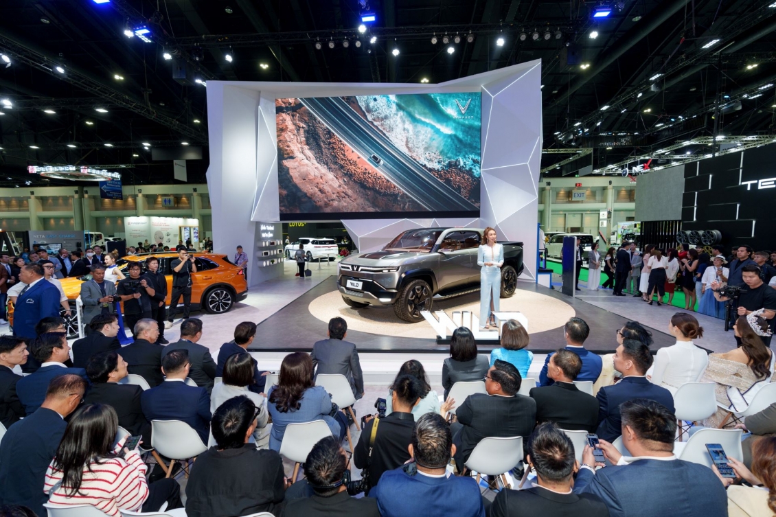 Màn giới thiệu mẫu bán tải điện VF Wild khiến VinFast trở thành tâm điểm của BIMS 2024.