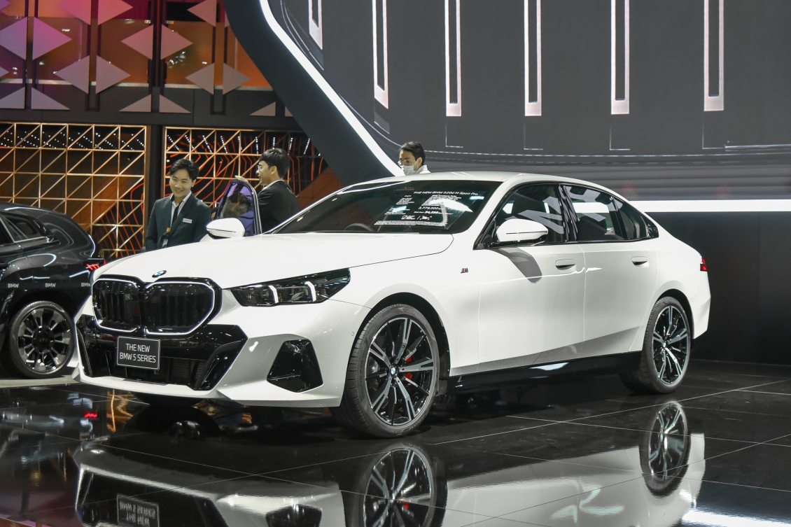 BMW 5-Series 2024 sắp về Việt Nam có gì đặc biệt?