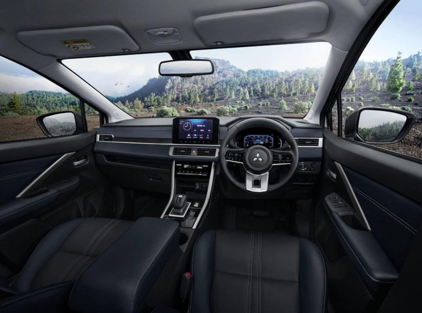 Mitsubishi Xpander và Xpander Cross có thêm phiên bản Play mới