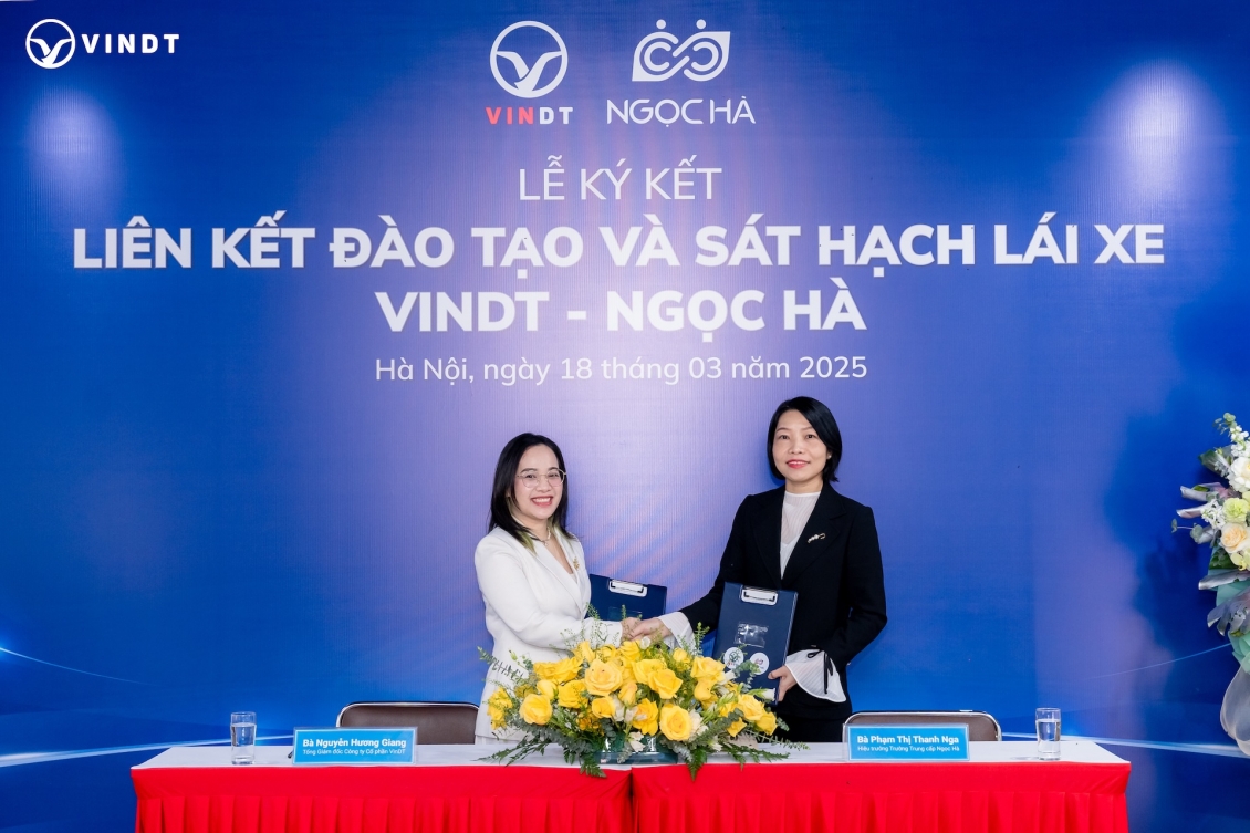 VinDT hợp tác với Trường trung cấp Ngọc Hà đào tạo lái xe bằng xe điện