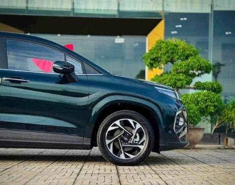 Hyundai Custin có thêm bản Cao cấp mới, giá 950 triệu đồng