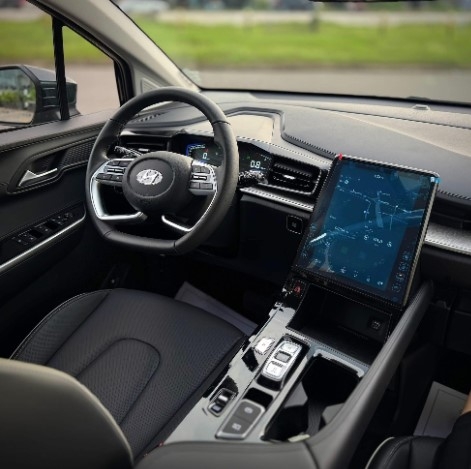 Hyundai Custin có thêm bản Cao cấp mới, giá 950 triệu đồng