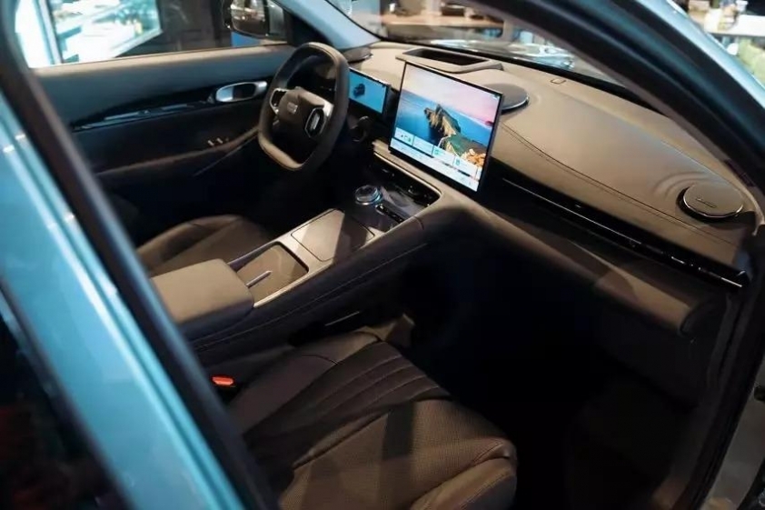 Geely EX5 sắp phân phối tại Việt Nam, giá dự kiến trên 700 triệu đồng