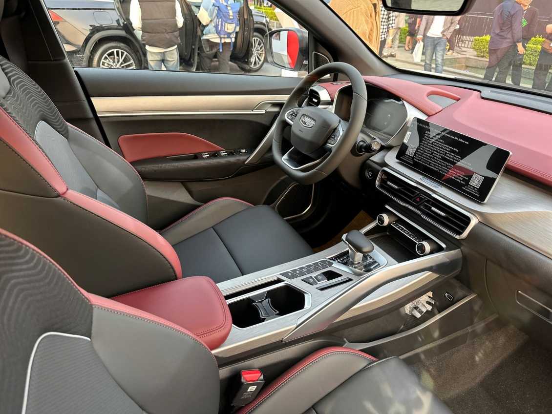 Cận cảnh Geely Coolray vừa ra mắt Việt Nam, giá từ 538 triệu đồng