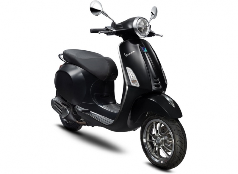 vespa primavera va vespa sprint 2020 co 08 mau moi voi gia khong doi