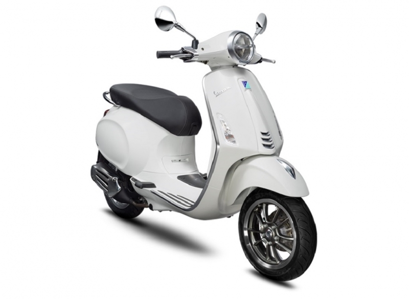 vespa primavera va vespa sprint 2020 co 08 mau moi voi gia khong doi