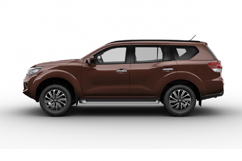 canh tranh fortuner nissa terra bat ngo giam gia 120 trieu dong