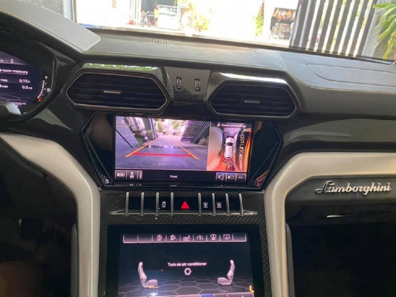 sieu suv lamborghini urus thu 10 xuat hien tai da nang