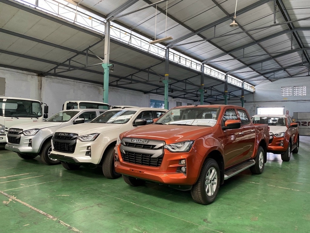 Khám phá Isuzu D-Max vừa về đại lý, giá từ 630 triệu đồng