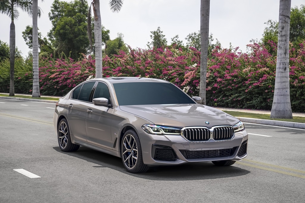 BMW 5 series phiên bản mới ra mắt tại Việt Nam