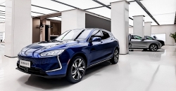 Xe điện Huawei SF5 ra mắt, giá dự kiến hơn 700 triệu đồng