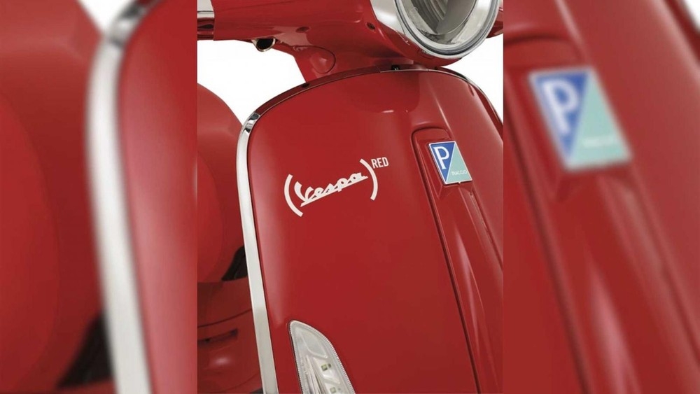 Vespa Primavera RED