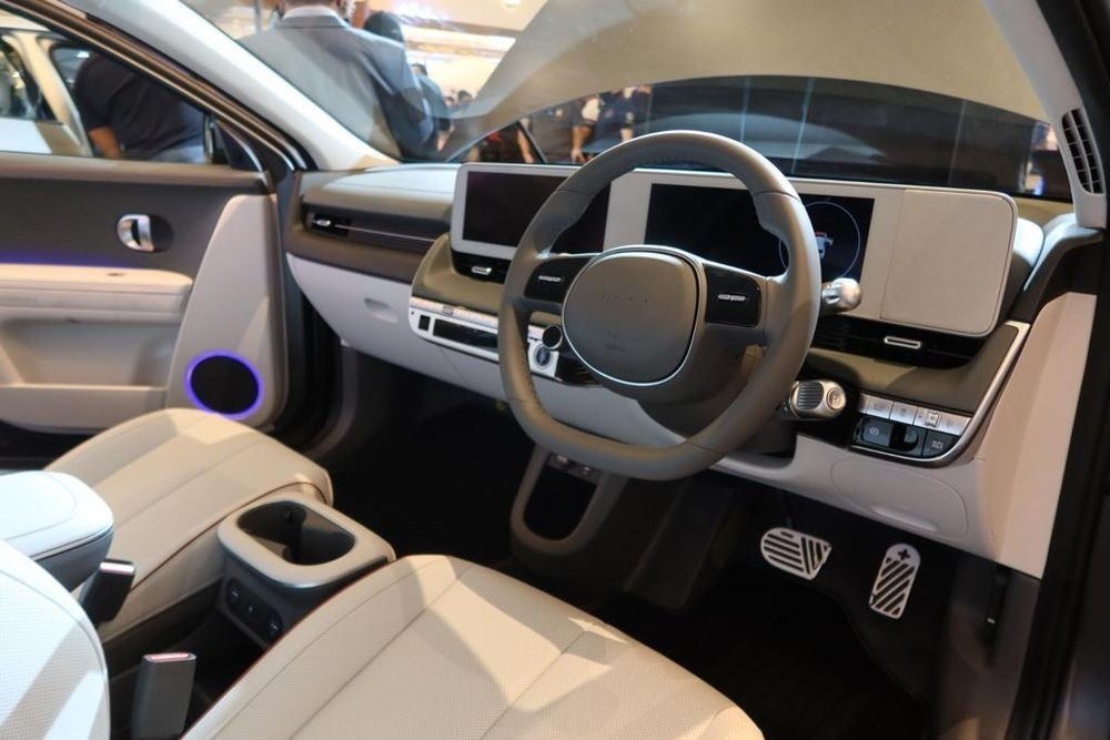 Hyundai Ioniq 5 Hyundai Ioniq 5