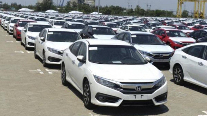 Hơn 9.600 ô tô nhập khẩu về Việt Nam trong tháng 10/2023