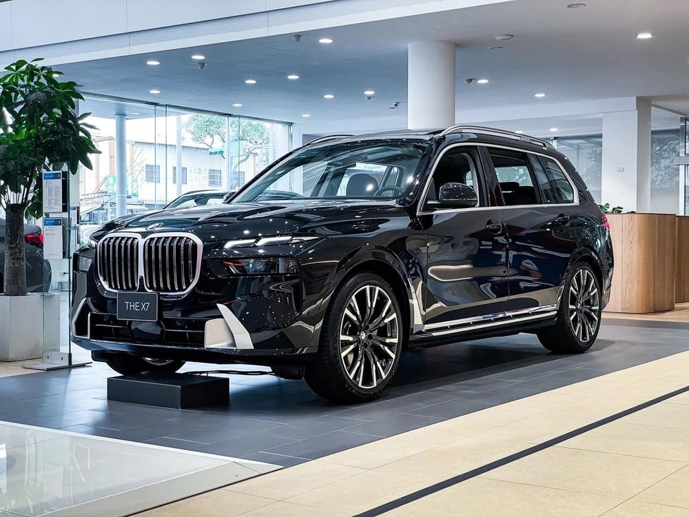 Rộ tin BMW X7 bản nâng cấp mới sắp ra mắt Việt Nam