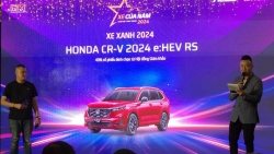 Honda CR-V e:HEV RS  và Civic RS nhận 2 giải thưởng tại 