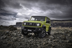 Giá Suzuki Jimny tháng 8/2025: Ưu đãi tới 100 triệu đồng