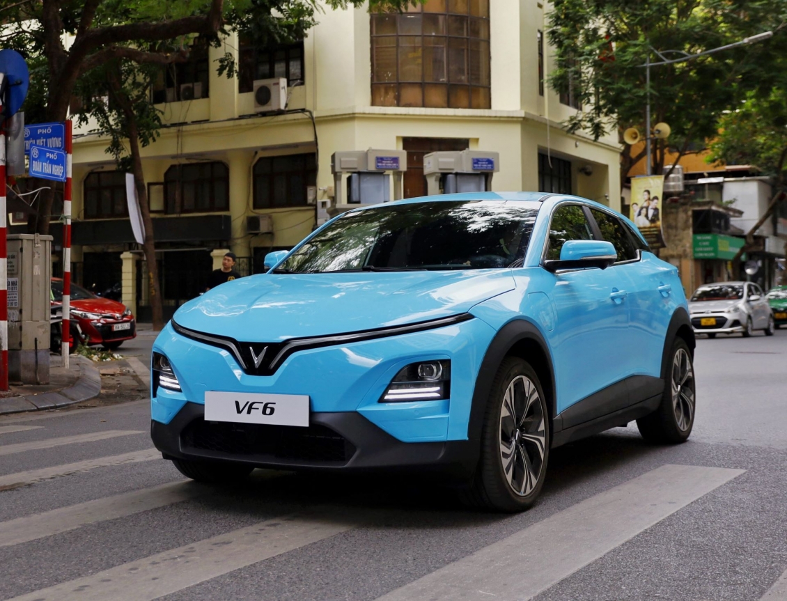 Chi phí vận hành của xe điện VinFast khiến khách hàng “trầm trồ”.