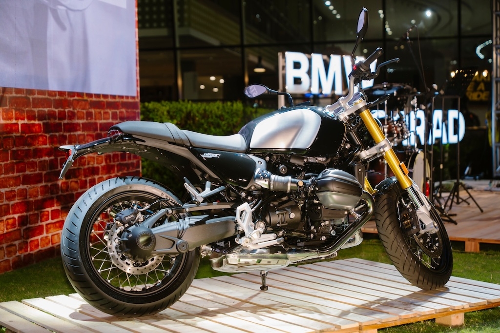 Cận cảnh BMW R 12 nineT vừa ra mắt thị trường Việt Nam Cận cảnh BMW R 12 nineT vừa ra mắt thị trường Việt Nam