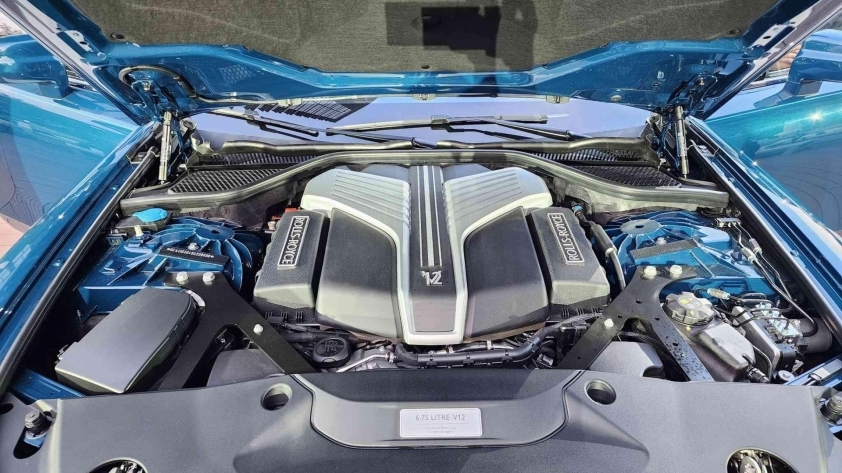 Cận cảnh Rolls-Royce Ghost Series II vừa ra mắt Việt Nam, giá từ 34,9 tỷ đồng