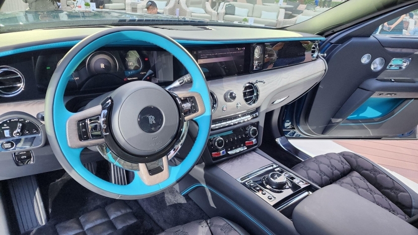 Cận cảnh Rolls-Royce Ghost Series II vừa ra mắt Việt Nam, giá từ 34,9 tỷ đồng