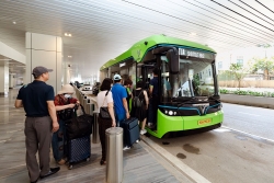 VinBus vận hành tuyến buýt điện độc quyền kết nối ba nhà ga sân bay Tân Sơn Nhất