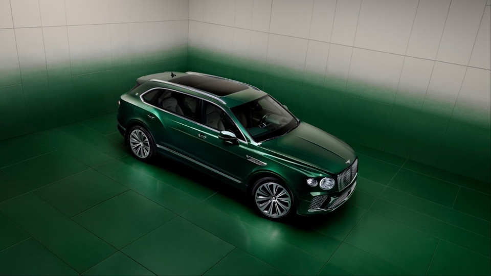 Cận cảnh Bentayga Atelier Edition vừa về Việt Nam, giá từ 14,3 tỷ đồng Cận cảnh Bentayga Atelier Edition vừa về Việt Nam, giá từ 14,3 tỷ đồng