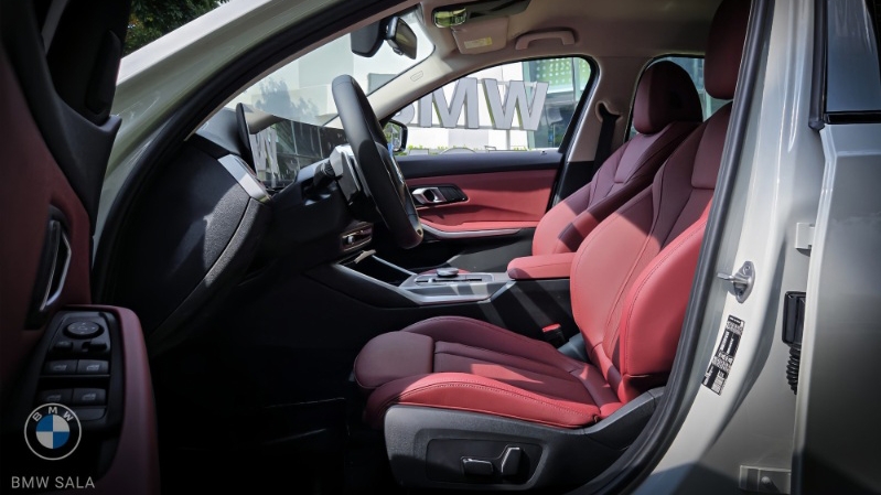 Cận cảnh BMW 3 Series 2025 vừa về Việt Nam, giá từ 1,549 tỷ đồng Cận cảnh BMW 3 Series 2025 vừa về Việt Nam, giá từ 1,549 tỷ đồng