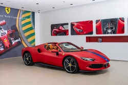 Siêu xe Ferrari 296 GTS về Việt Nam với màu sơn độc bản