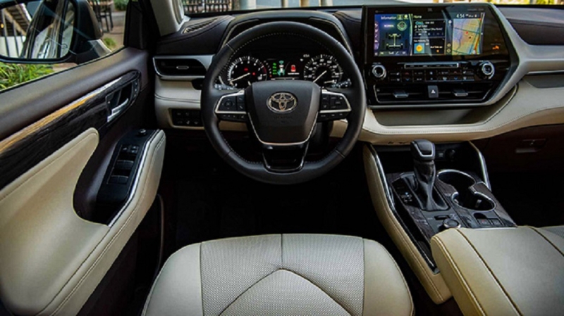 Toyota Highlander Limited trình làng, cạnh tranh với Explorer, CX-9