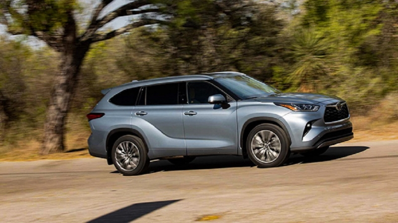 Toyota Highlander Limited trình làng, cạnh tranh với Explorer, CX-9