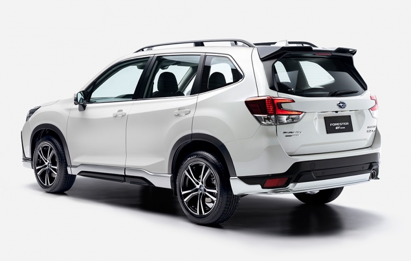 sabura ra mat bo phu kien gt edition danh cho forester