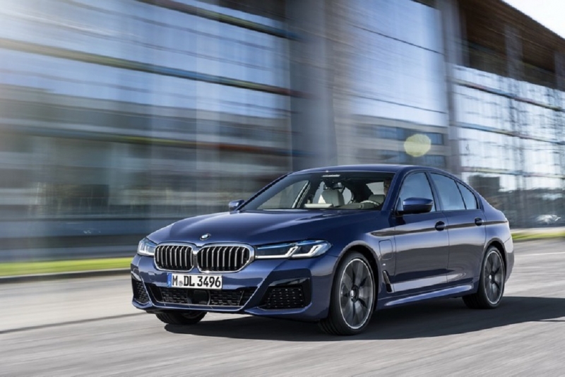  Descubra la nueva actualización de BMW -Series recientemente lanzada
