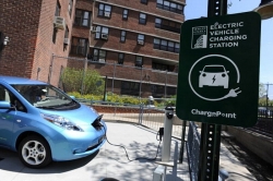 Ô tô điện sẽ rẻ hơn xe chạy xăng vào năm 2027