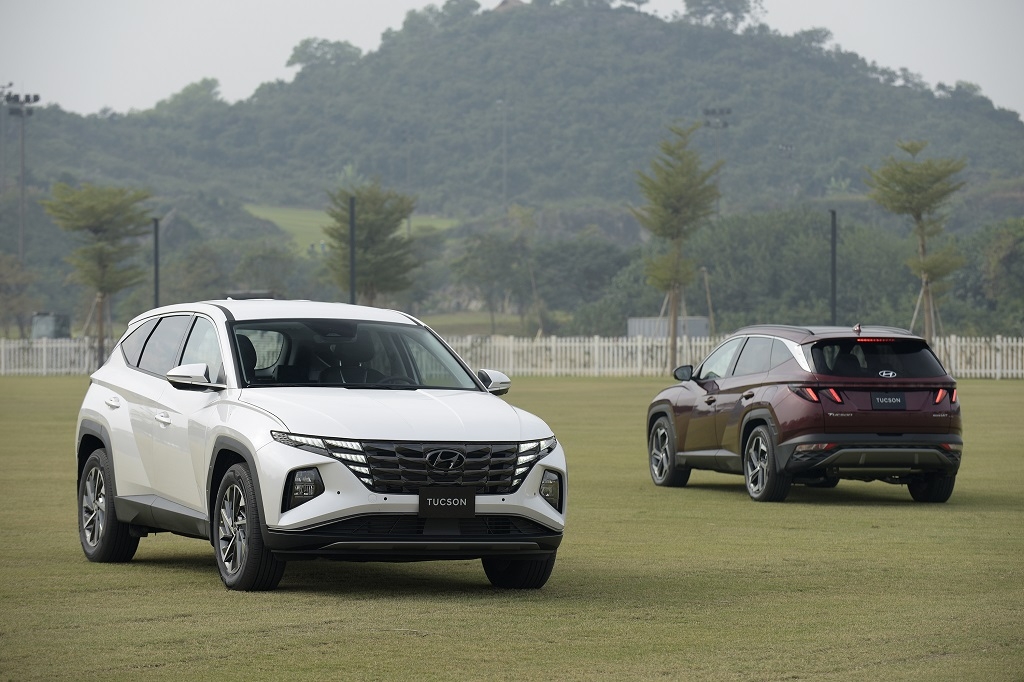 Hyundai tăng giá Santa Fe, Tucson cao nhất gần 100 triệu đồng