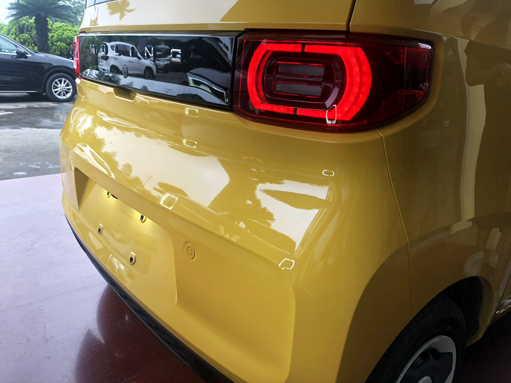 Ô tô điện mini Wuling HongGuang Mini EV lần đầu lộ diện tại Việt Nam Ô tô điện mini Wuling HongGuang Mini EV lần đầu lộ diện tại Việt Nam