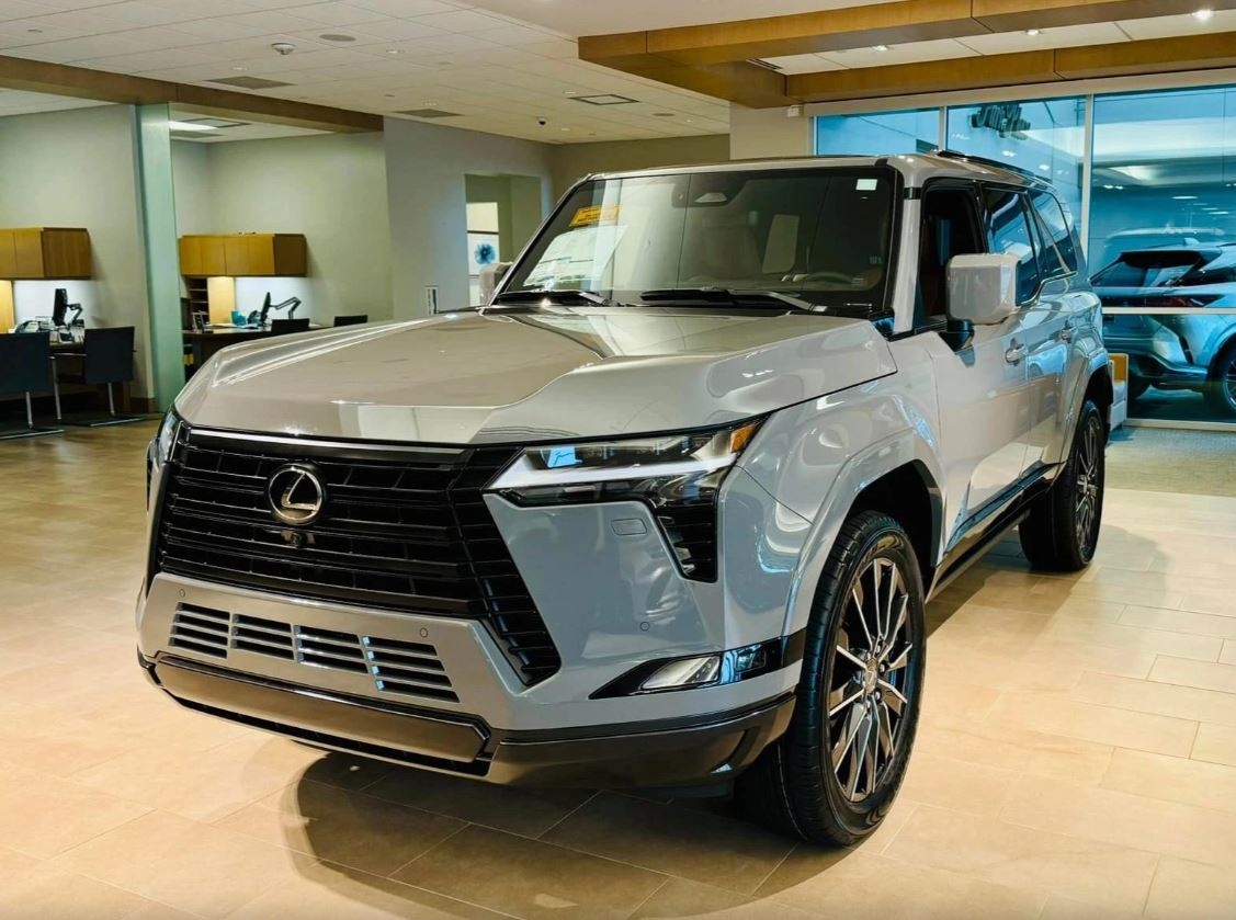Lexus GX 2024 lộ diện tại Việt Nam, giá dự kiến gần 6 tỷ đồng