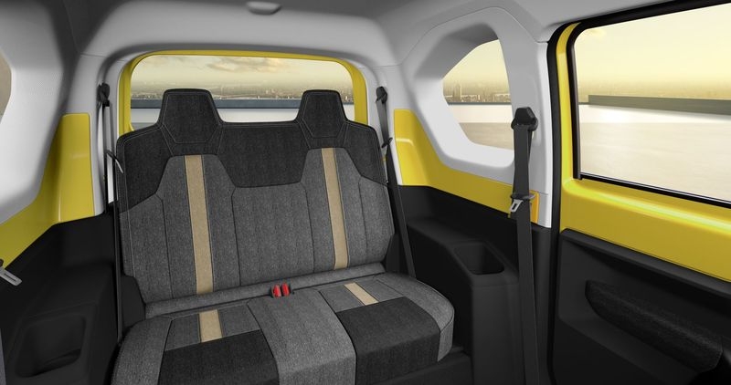 Giá từ 235 triệu đồng, VinFast VF3 có gì đấu Wuling Mini Ev?