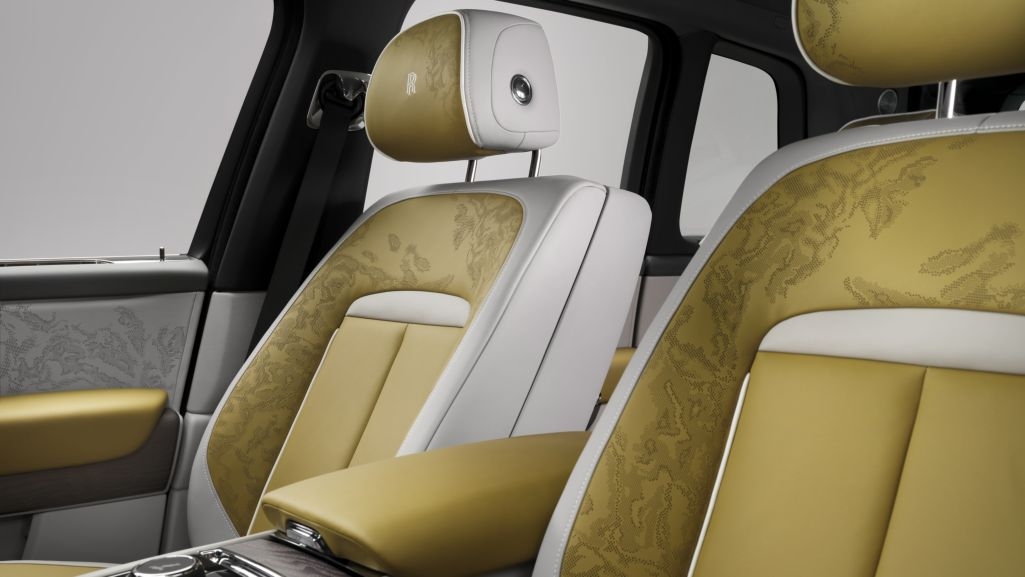 Rolls Royce Cullinan Series II có giá từ 36,7 tỷ đồng tại Việt Nam