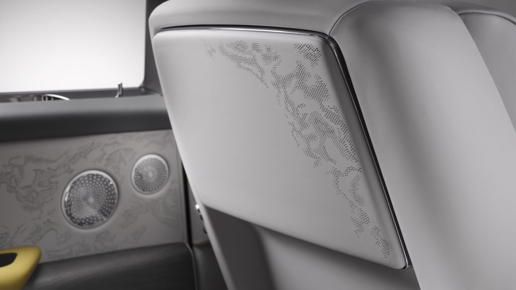 Rolls-Royce Cullinan Series II có giá từ 36,7 tỷ đồng tại Việt Nam