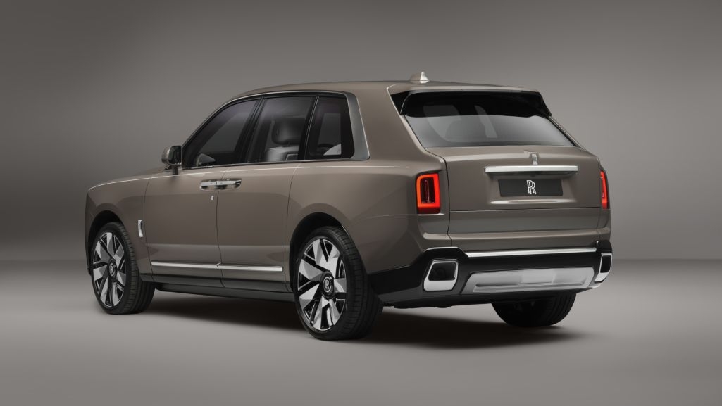 Rolls-Royce Cullinan Series II có giá từ 36,7 tỷ đồng tại Việt Nam